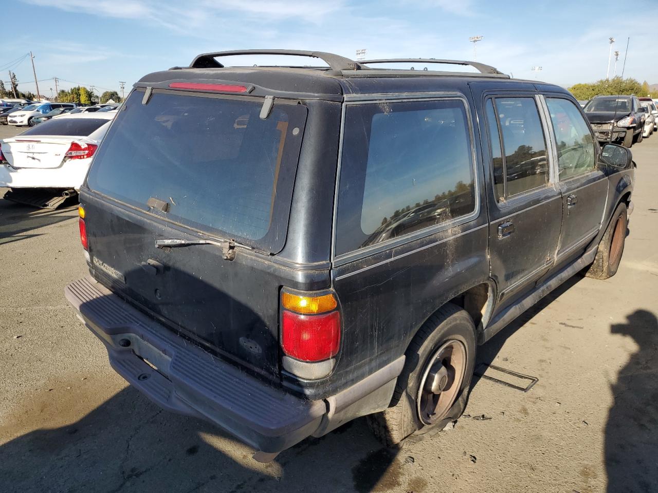 Изображение 3 1997 FORD EXPLORER  1997 с VIN 1FMDU34E6VZB24396
