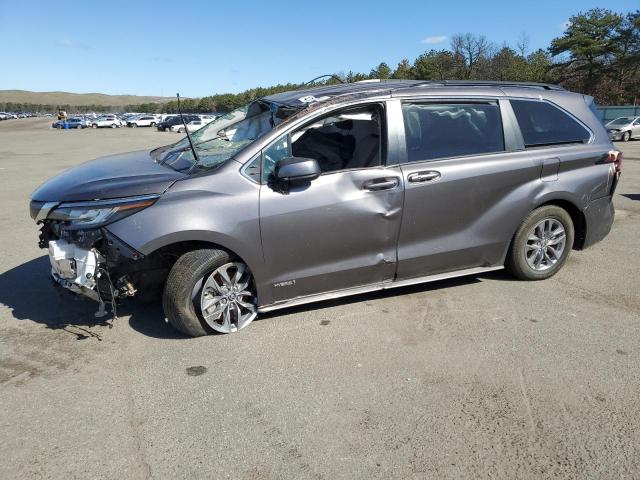 2021 TOYOTA SIENNA LE 2021 image