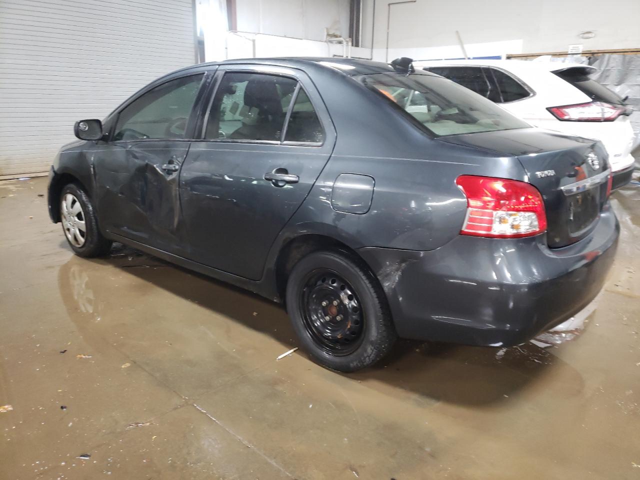 Obraz 2 z 2007 TOYOTA YARIS  2007 z VIN JTDBT923471010594