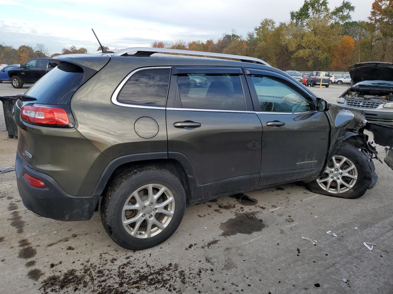 Image 3 of 2015 JEEP CHEROKEE LATITUDE 2015 with VIN 1C4PJMCS6FW605372