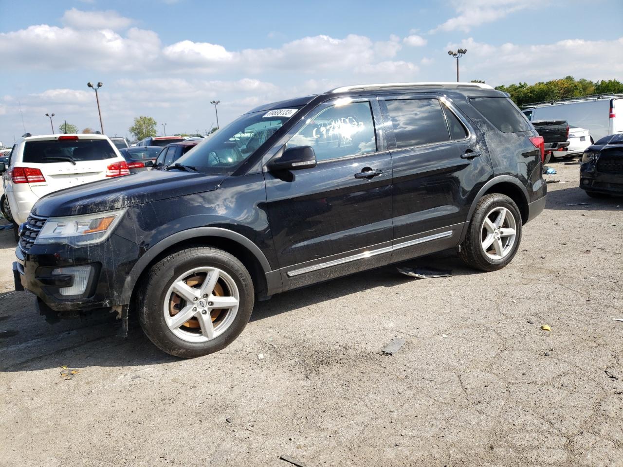 Image 1 of 2017 FORD EXPLORER XLT 2017 with VIN 1FM5K7D8XHGB13400