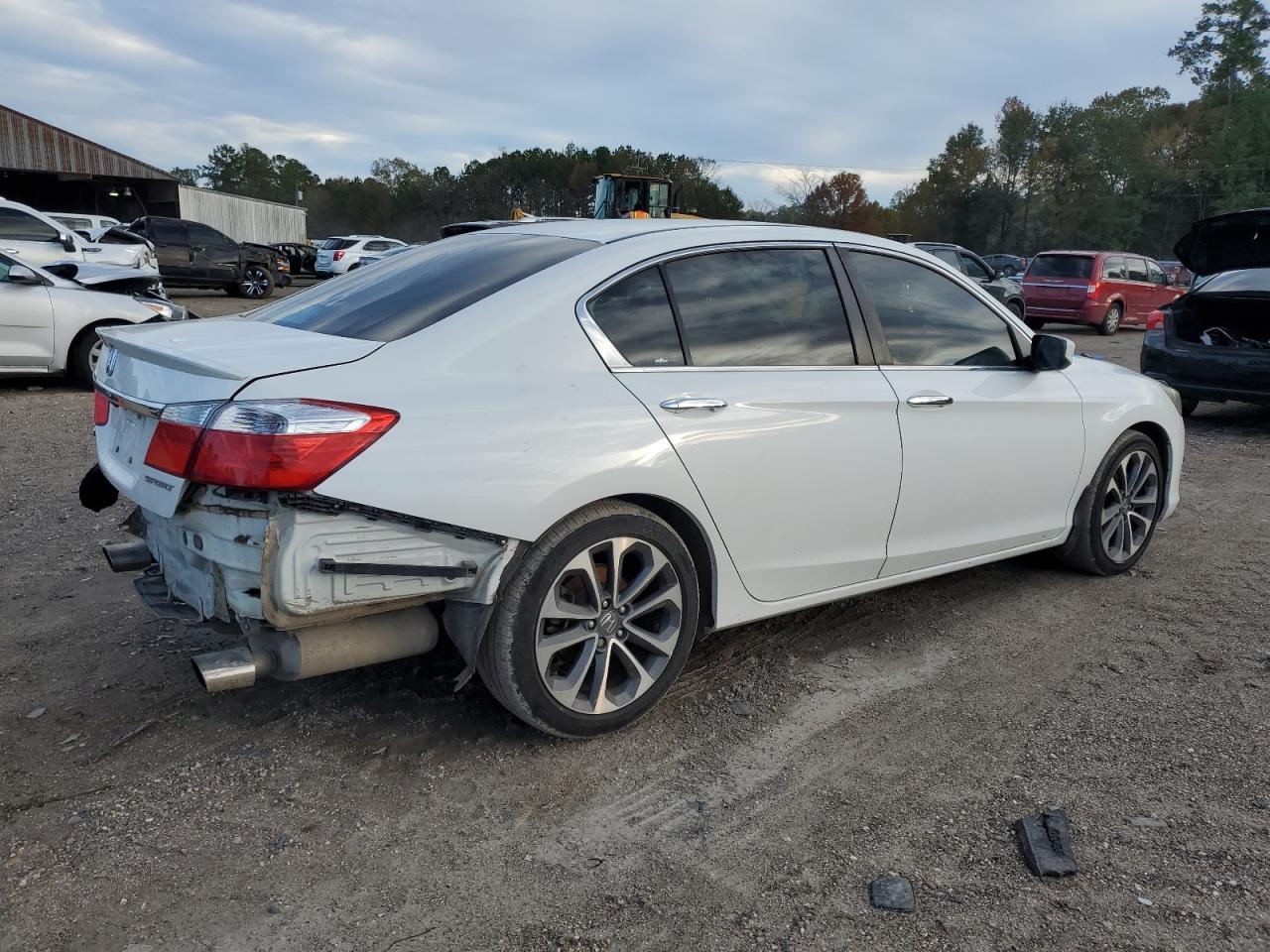 Изображение 3 2015 HONDA ACCORD SPORT 2015 с VIN 1HGCR2F58FA200629