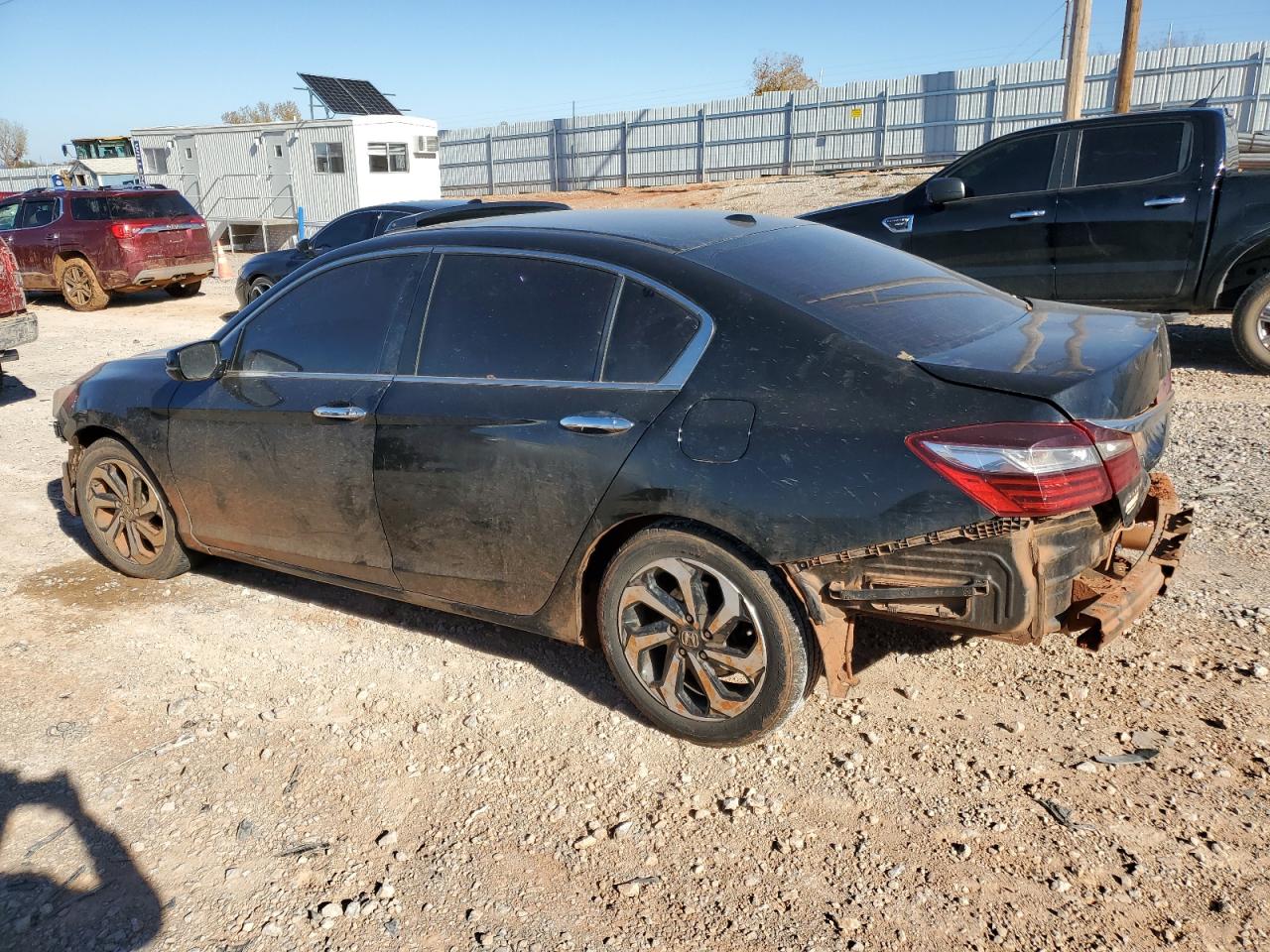 Image 2 of 2016 HONDA ACCORD EXL 2016 with VIN 1HGCR2F88GA073599