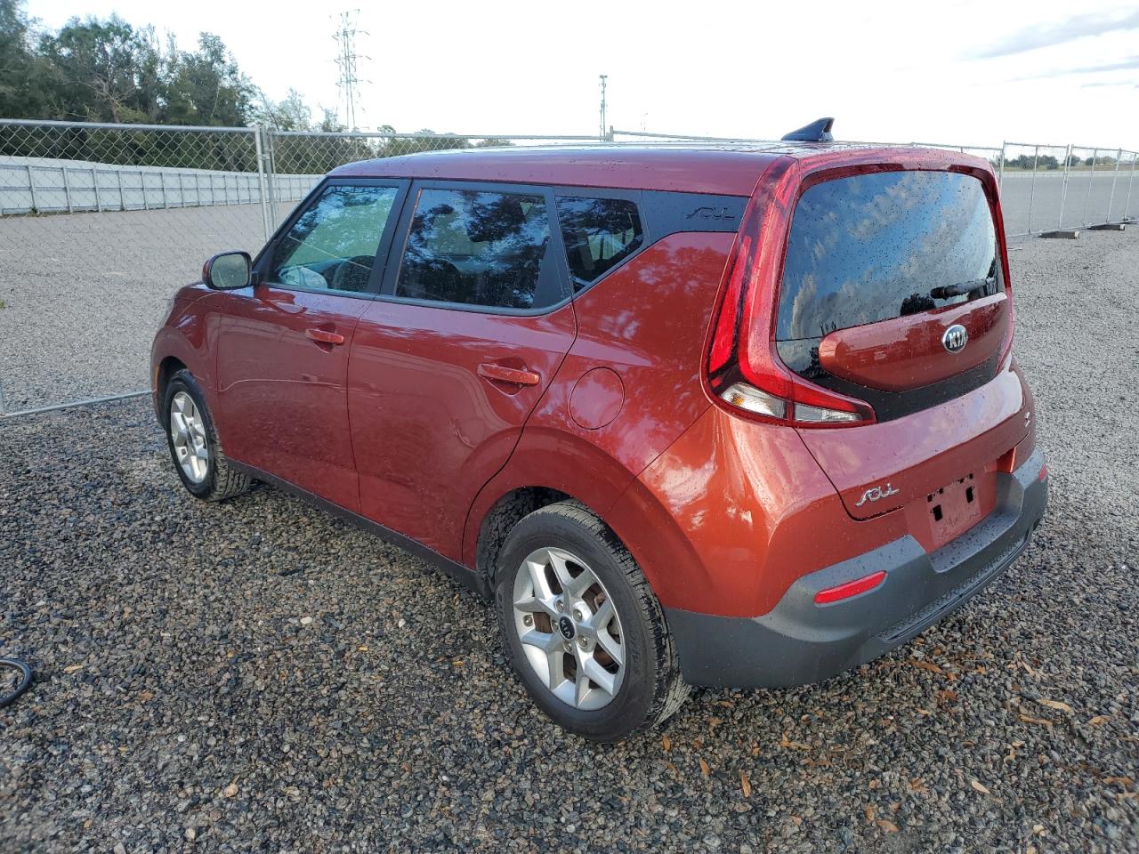 Изображение 2 2020 KIA SOUL LX 2020 с VIN KNDJ23AU3L7113499