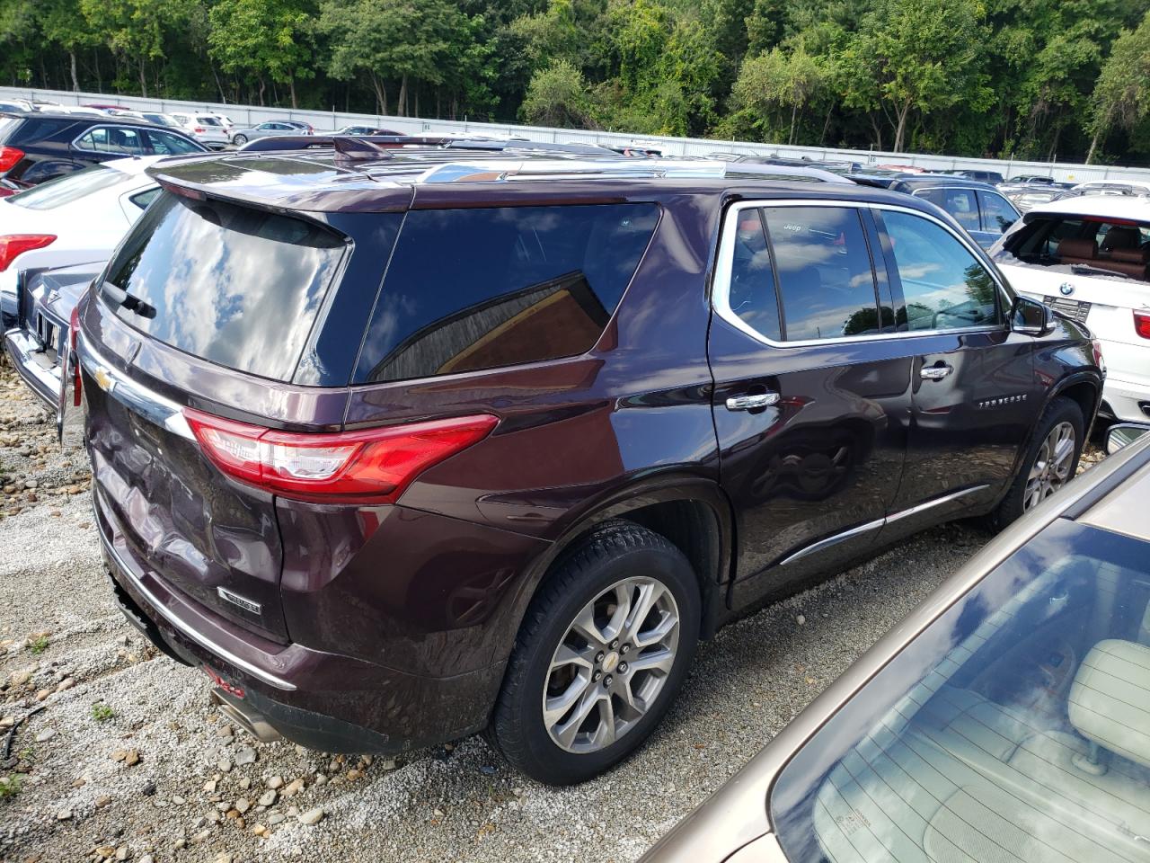 Obraz 3 z 2018 CHEVROLET TRAVERSE PREMIER 2018 z VIN 1GNEVJKWXJJ154216