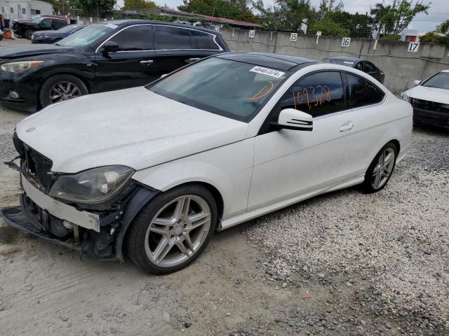 Obraz 1 z 2013 MERCEDES-BENZ C 250 2013 z VIN WDDGJ4HB3DF979367