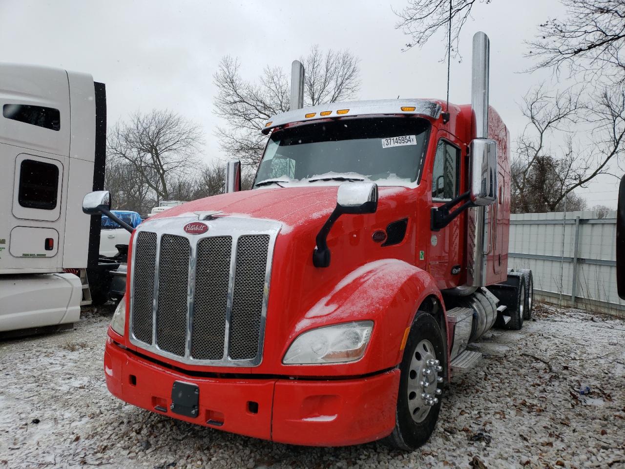 Obraz 2 z 2017 PETERBILT 579  2017 z VIN 1XPBD49X5HD442702