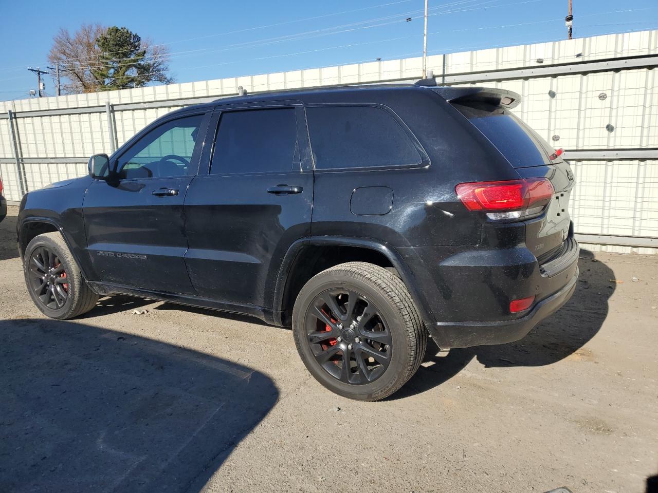 Obraz 2 z 2020 JEEP GRAND CHEROKEE LAREDO 2020 z VIN 1C4RJEAG0LC391974