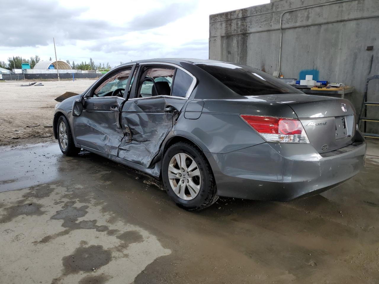 Изображение 2 2008 HONDA ACCORD LXP 2008 с VIN 1HGCP26458A080711