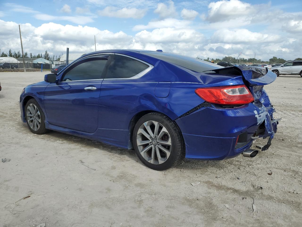 Изображение 2 2014 HONDA ACCORD EXL 2014 с VIN 1HGCT2B83EA002587