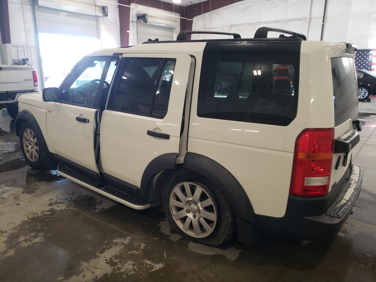 Image 2 of 2005 LAND ROVER LR3 SE 2005 with VIN SALAE25405A332575