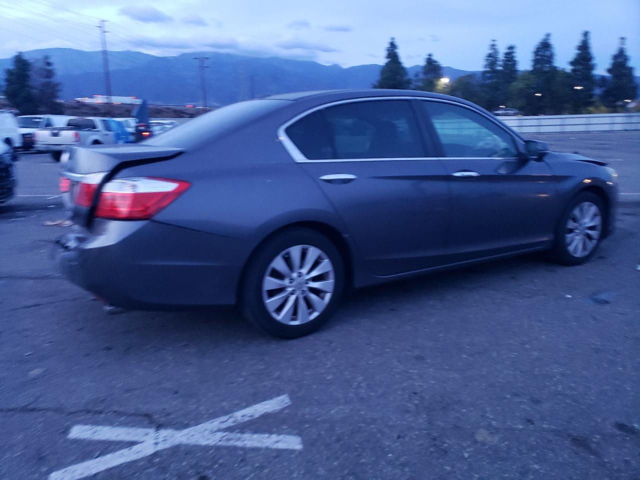 Изображение 3 2013 HONDA ACCORD EXL 2013 с VIN 1HGCR2F83DA219709