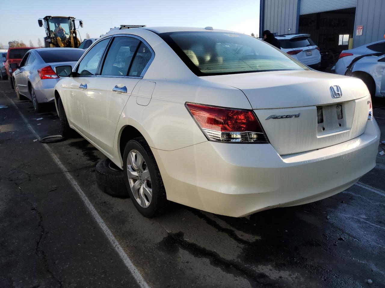 Изображение 2 2008 HONDA ACCORD EXL 2008 с VIN 1HGCP36858A069913