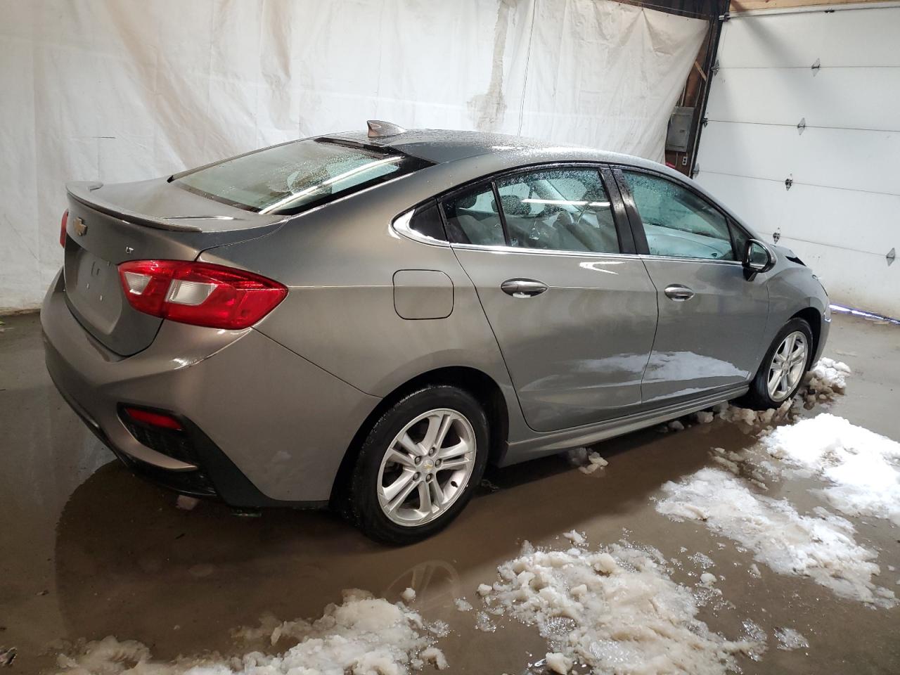 Изображение 3 2017 CHEVROLET CRUZE LT 2017 с VIN 1G1BE5SM7H7154224