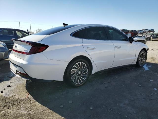 Image 3 of 2021 HYUNDAI SONATA HYBRID 2021 with VIN KMHL54JJ5MA031950