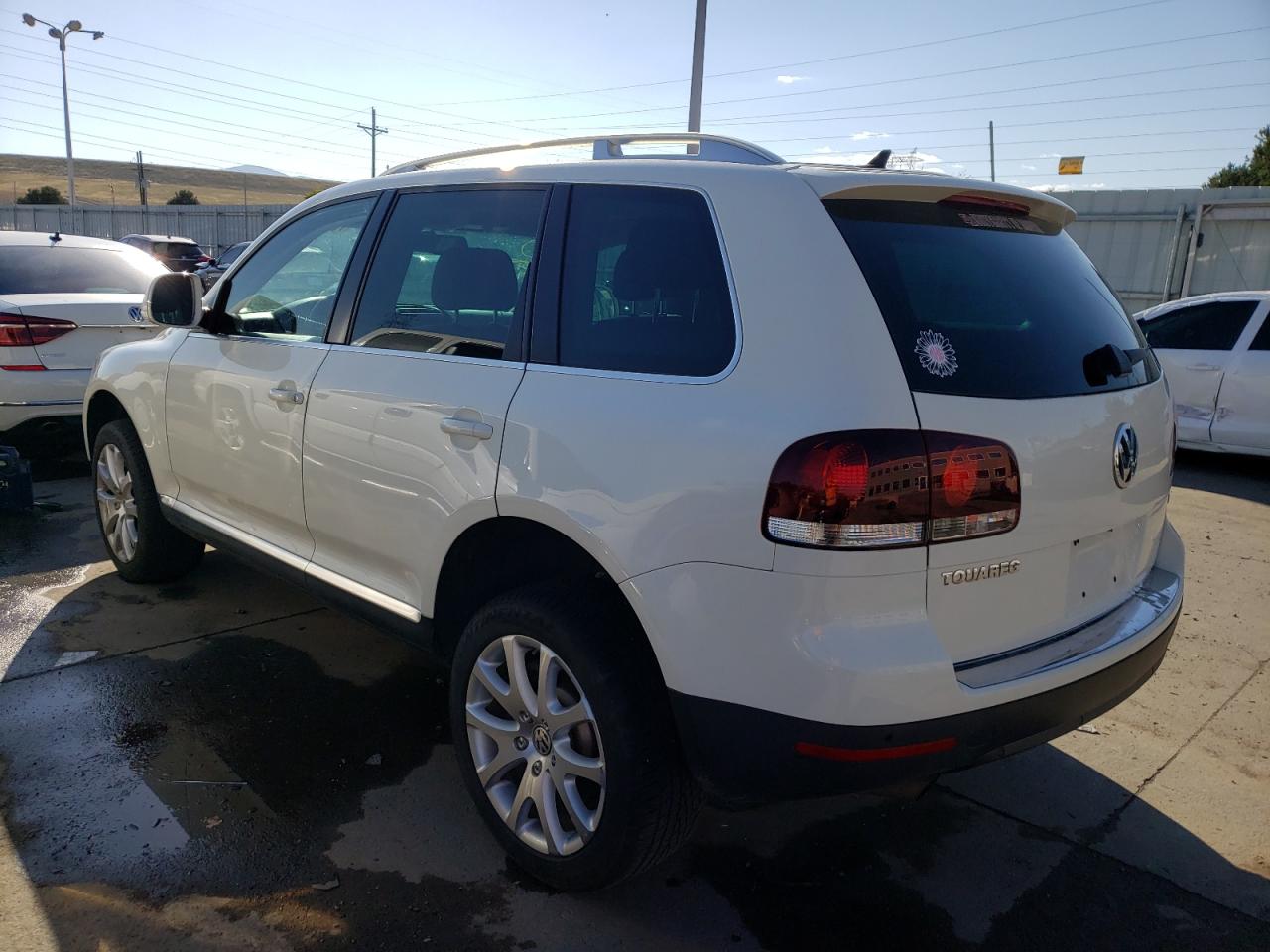 Image 2 of 2009 VOLKSWAGEN TOUAREG 2 V6 TDI 2009 with VIN WVGFM77L39D036371