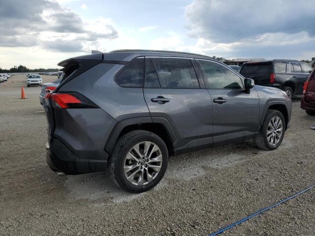 Obraz 3 z 2021 TOYOTA RAV4 XLE PREMIUM 2021 z VIN 2T3C1RFV1MC095978