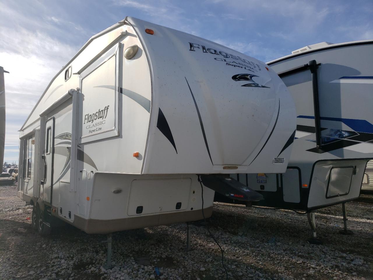 Image 1 of 2015 FLAG FLF8528BHS 2015 with VIN 4X4FFLD27F1867303