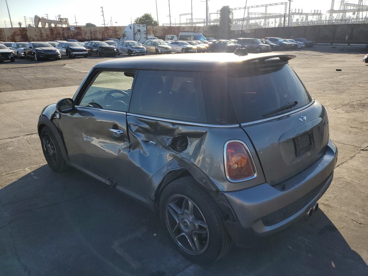 Obraz 2 z 2008 MINI COOPER S 2008 z VIN WMWMF735X8TT92136