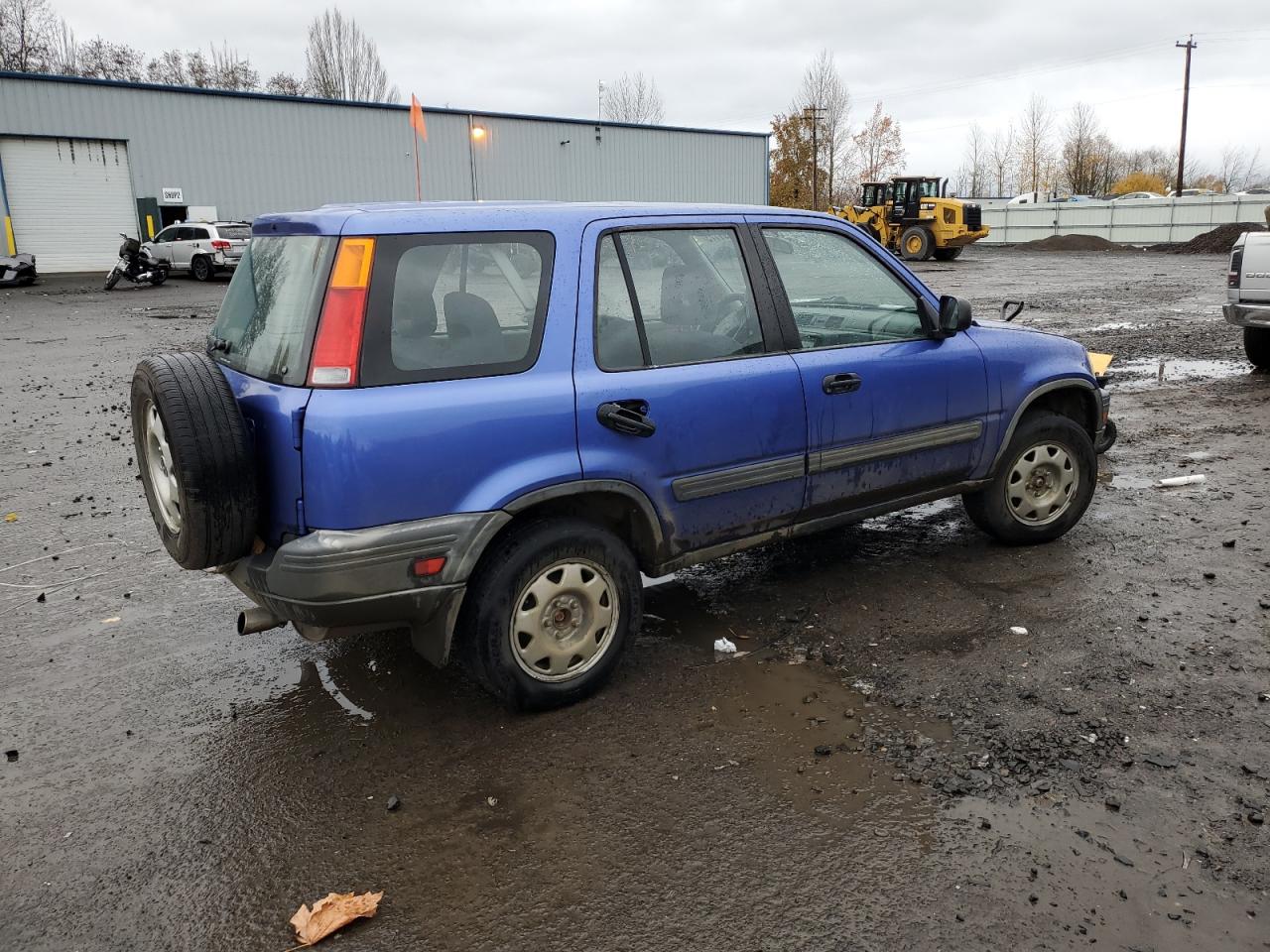 Image 3 of 2000 HONDA CR-V LX 2000 with VIN JHLRD1841YC039010