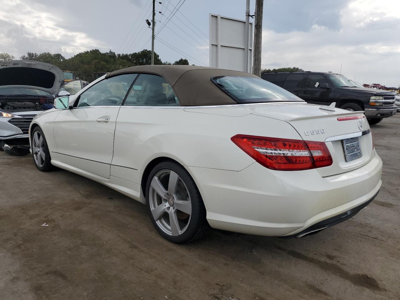 Изображение 2 2011 MERCEDES-BENZ E 550 2011 с VIN WDDKK7CF5BF089386