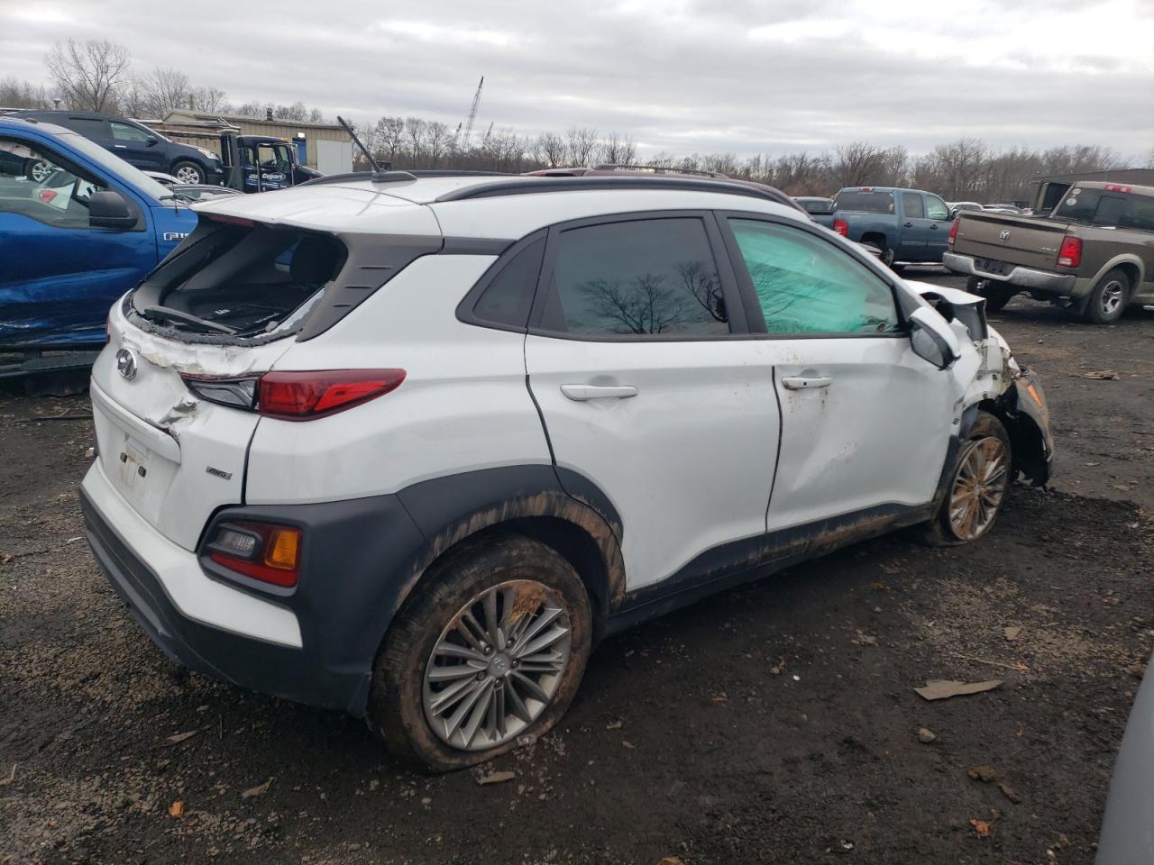 Изображение 3 2018 HYUNDAI KONA SEL 2018 с VIN KM8K2CAA8JU132067