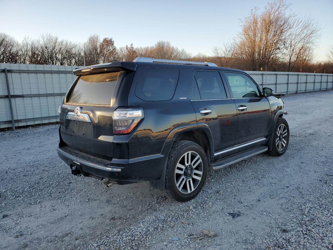 Obraz 3 z 2022 TOYOTA 4RUNNER LIMITED 2022 z VIN JTEKU5JR0N6086448