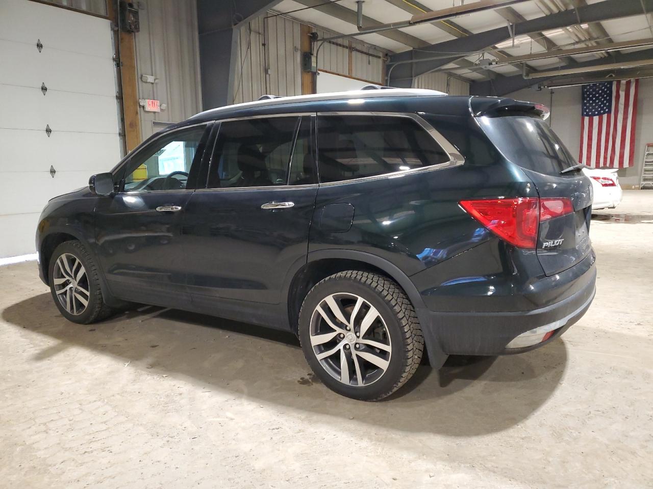 Image 2 of 2016 HONDA PILOT TOURING 2016 with VIN 5FNYF6H90GB116267