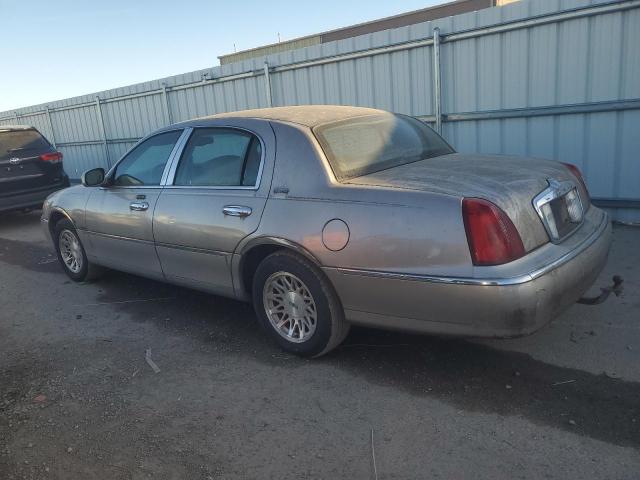 Image 2 of 1999 LINCOLN TOWN CAR SIGNATURE 1999 with VIN 1LNHM82W9XY699515