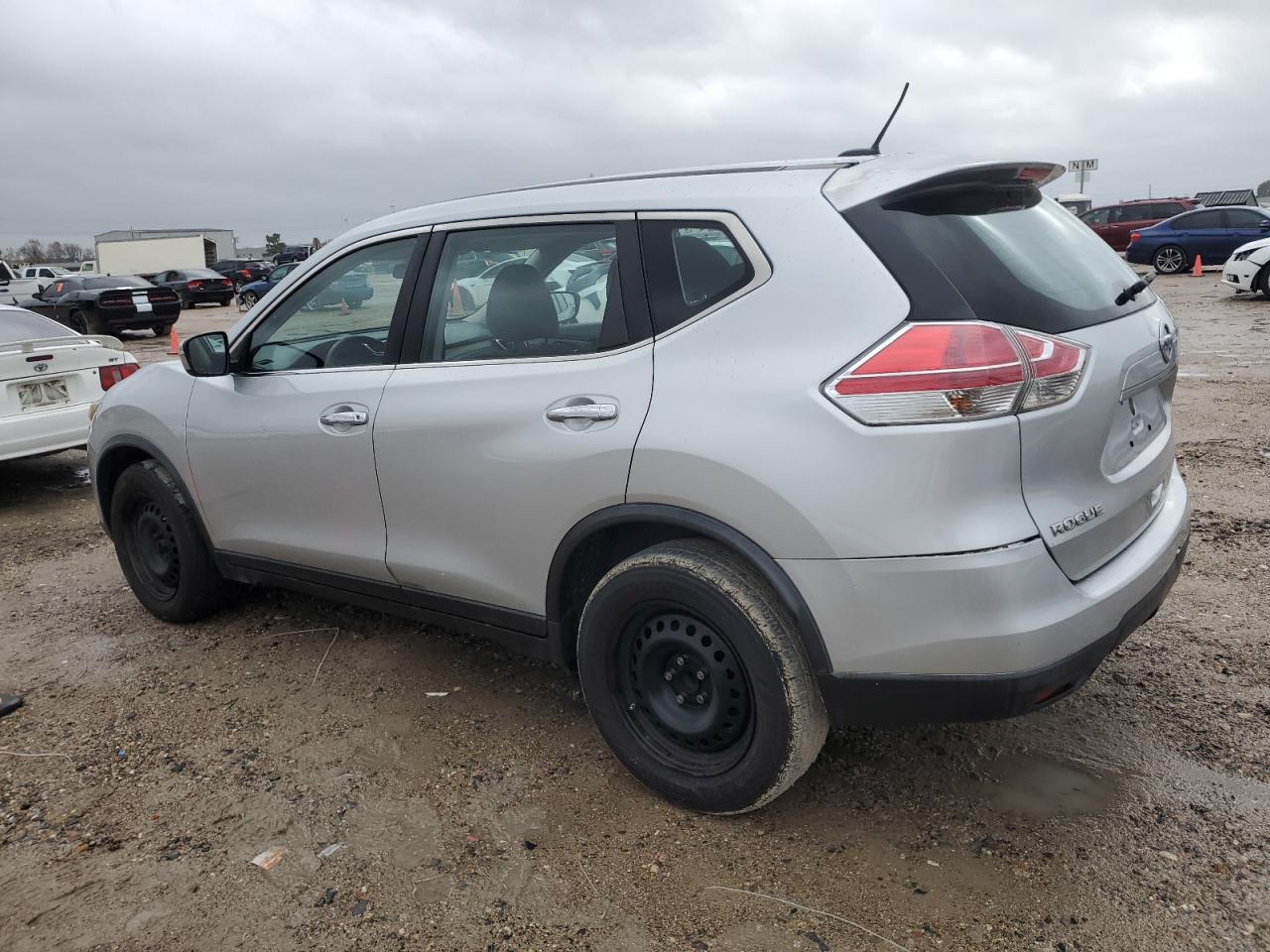 Изображение 2 2015 NISSAN ROGUE S 2015 с VIN KNMAT2MTXFP551581