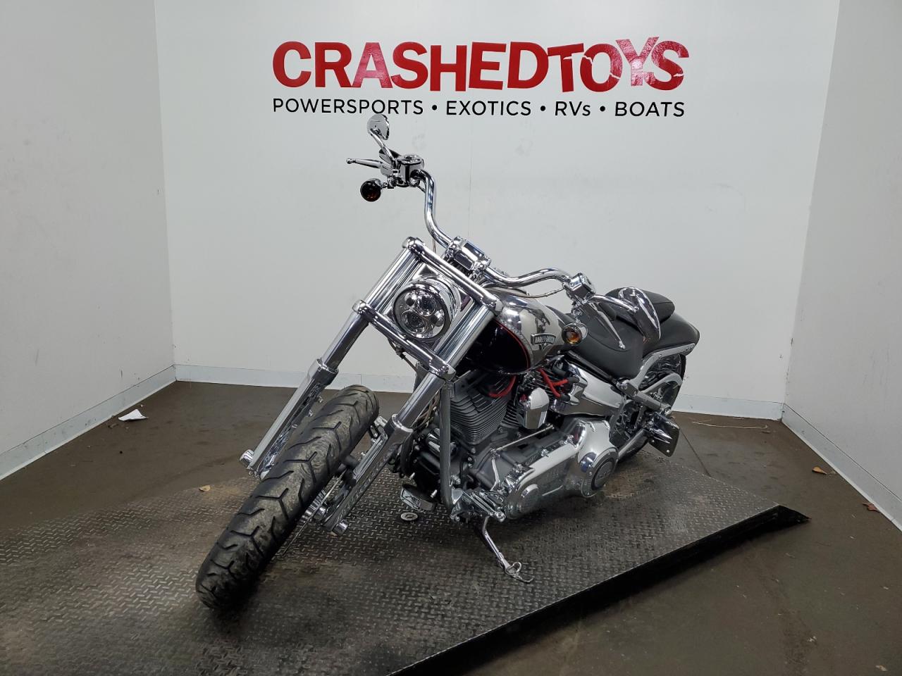 Изображение 2 2013 HARLEY-DAVIDSON FXSBSE CVO BREAKOUT 2013 с VIN 1HD1TD916DB952248