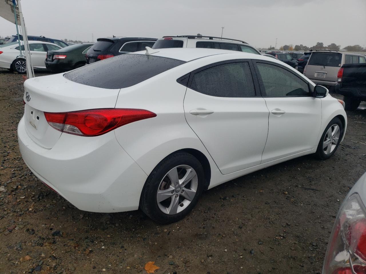 Изображение 3 2013 HYUNDAI ELANTRA GLS 2013 с VIN 5NPDH4AE8DH319196