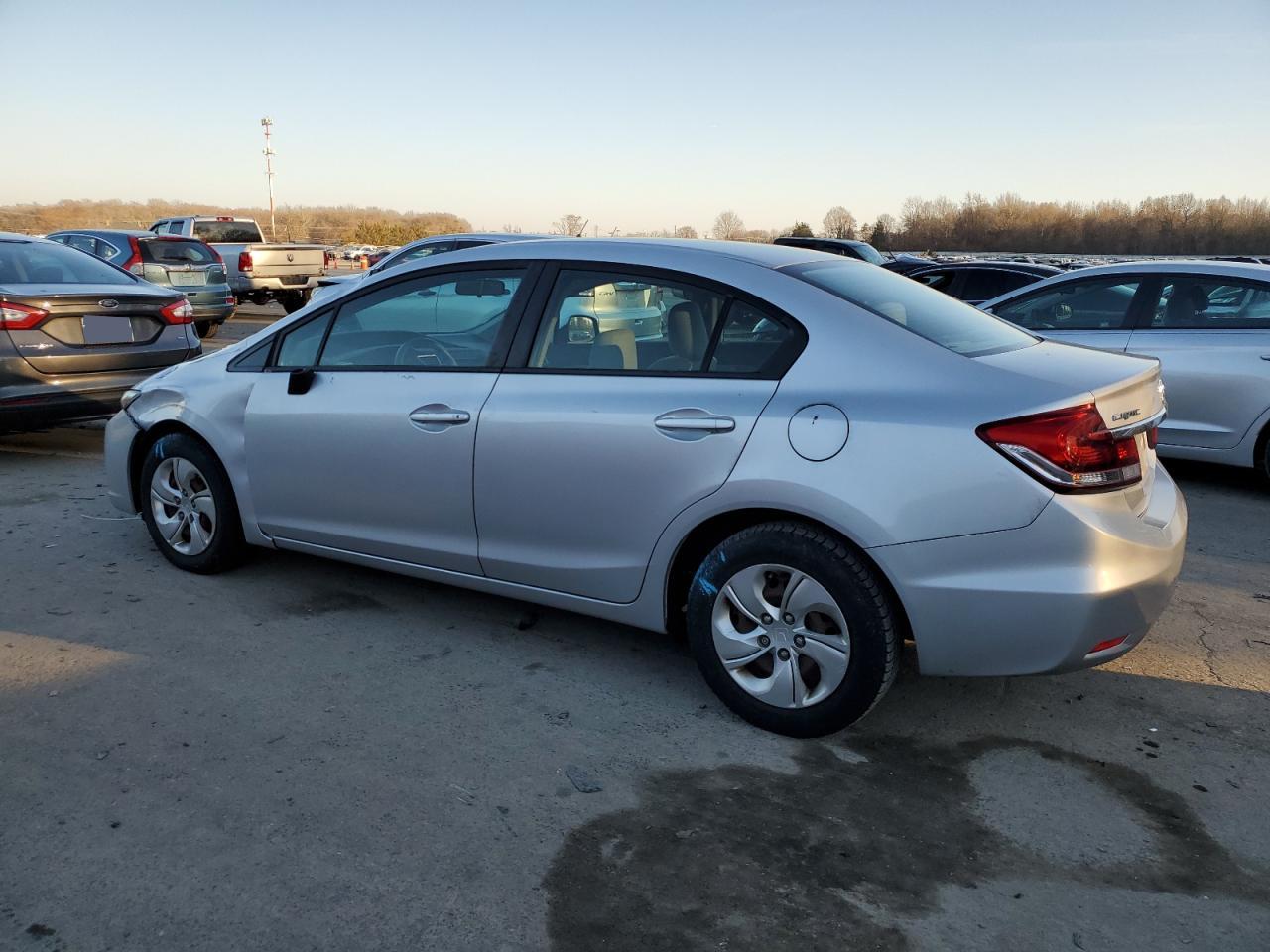Obraz 2 z 2013 HONDA CIVIC LX 2013 z VIN 19XFB2F52DE240179
