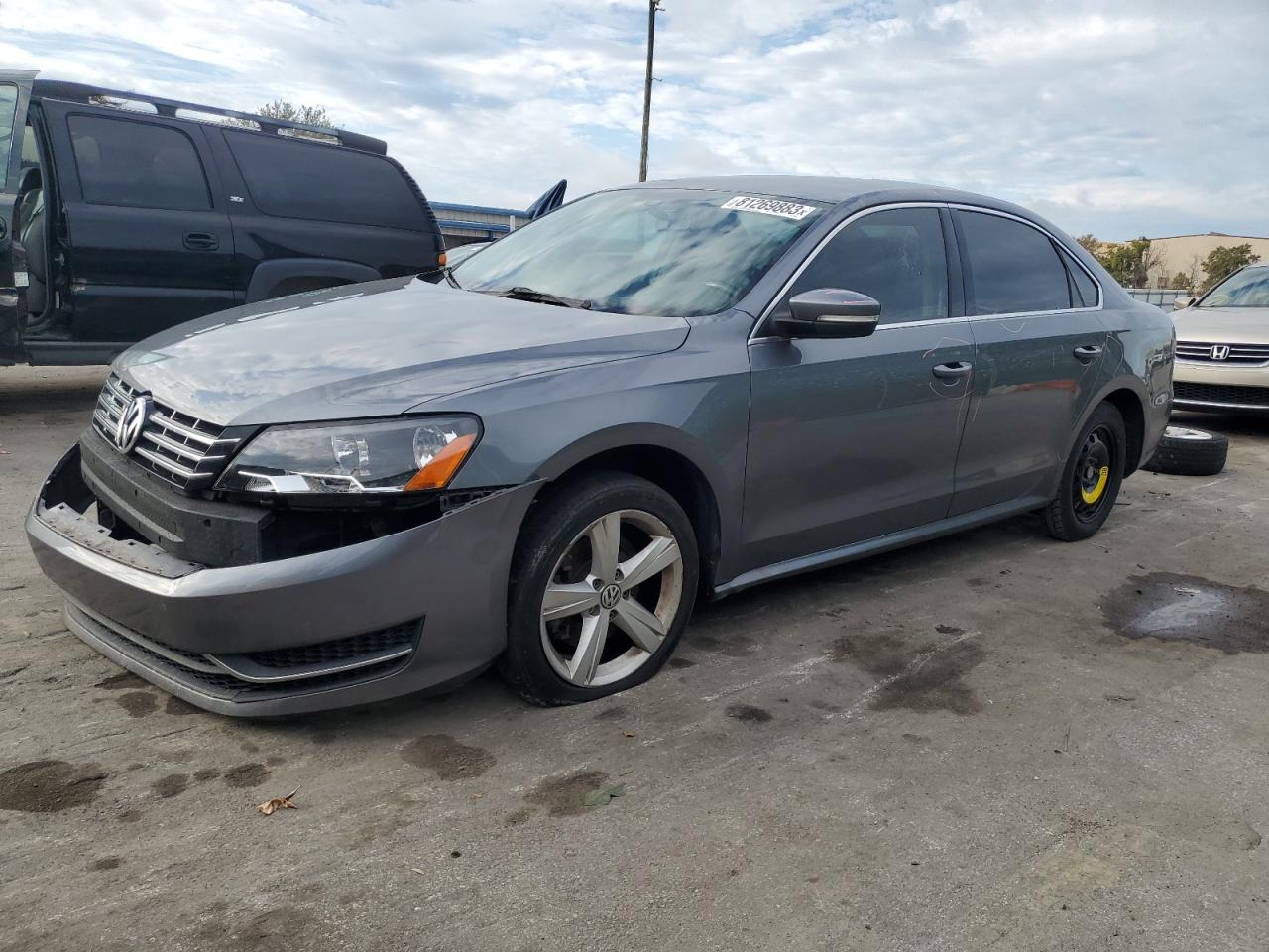 Изображение 1 2015 VOLKSWAGEN PASSAT SE 2015 с VIN 1VWBV7A32FC108636