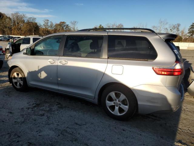 Изображение 2 2015 TOYOTA SIENNA LE 2015 с VIN 5TDKK3DC5FS567917