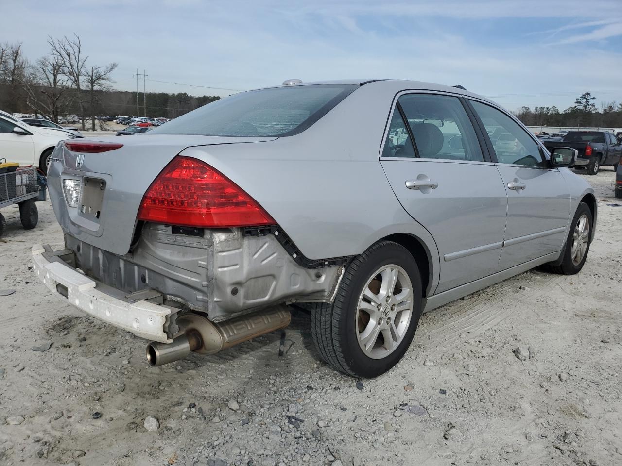 Image 3 of 2007 HONDA ACCORD EX 2007 with VIN 1HGCM56867A140779