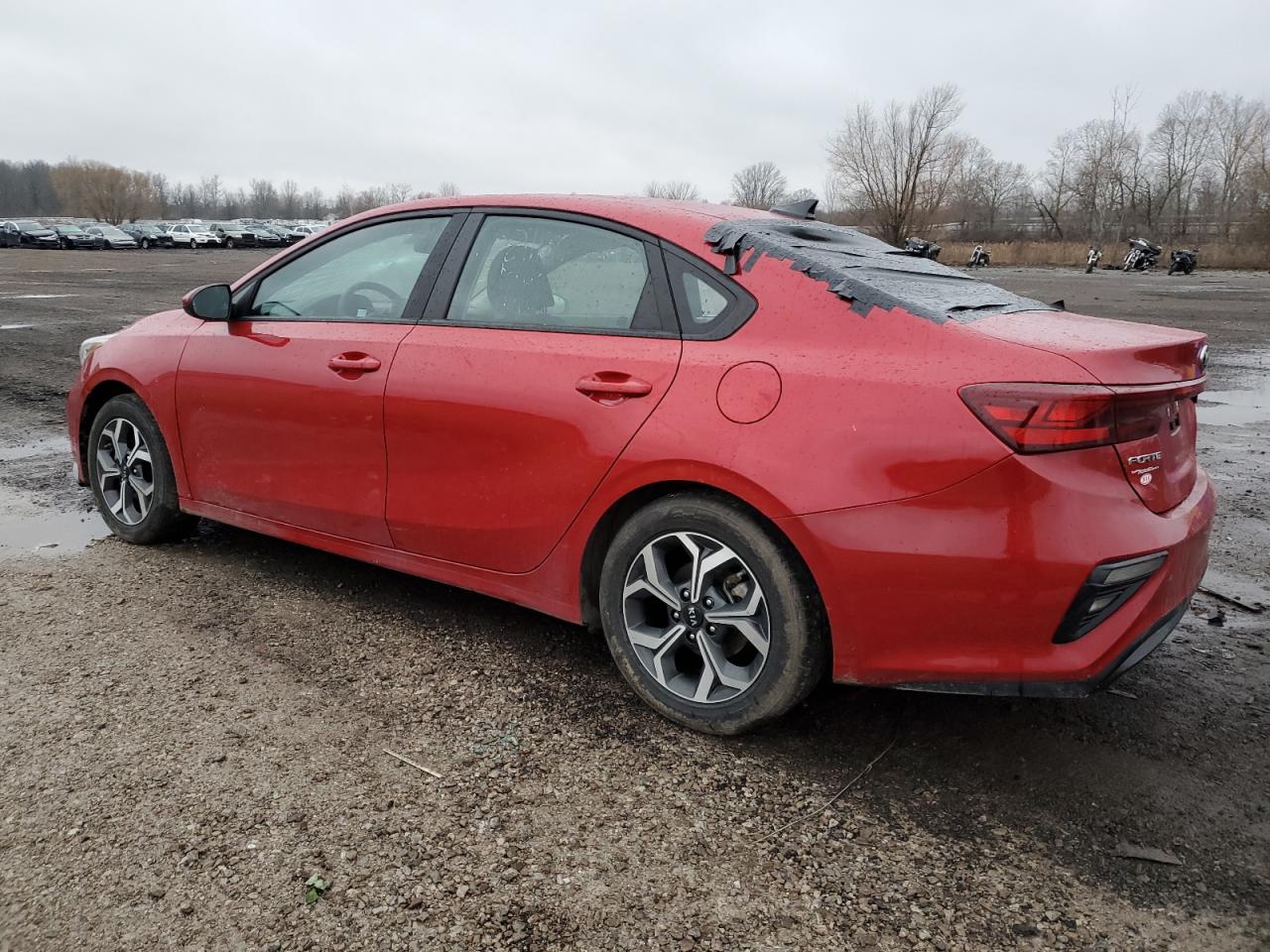Image 2 of 2021 KIA FORTE FE 2021 with VIN 3KPF24AD9ME318435