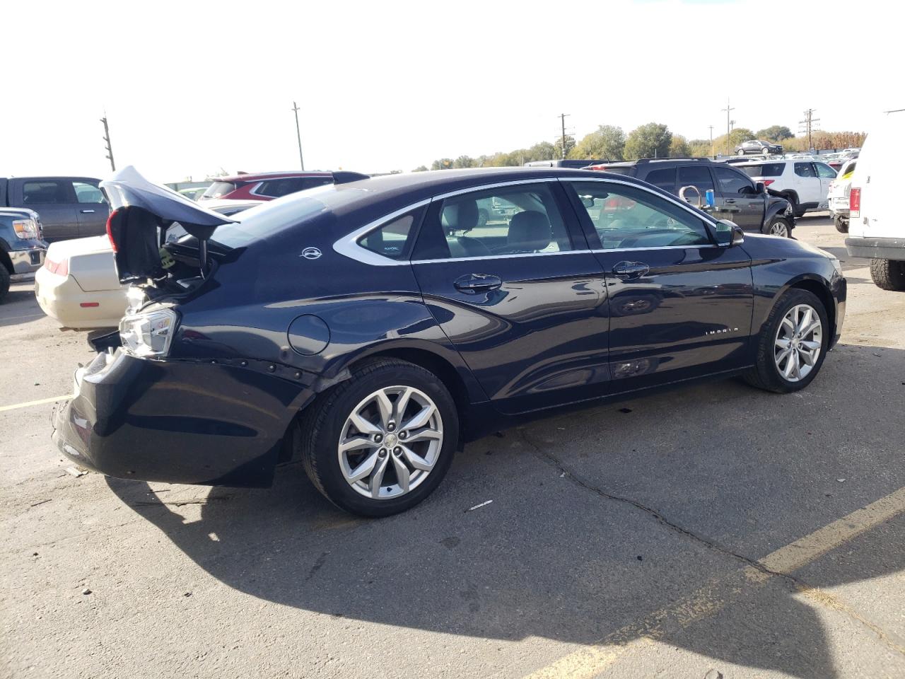 Изображение 3 2017 CHEVROLET IMPALA LT 2017 с VIN 1G1105S32HU201548