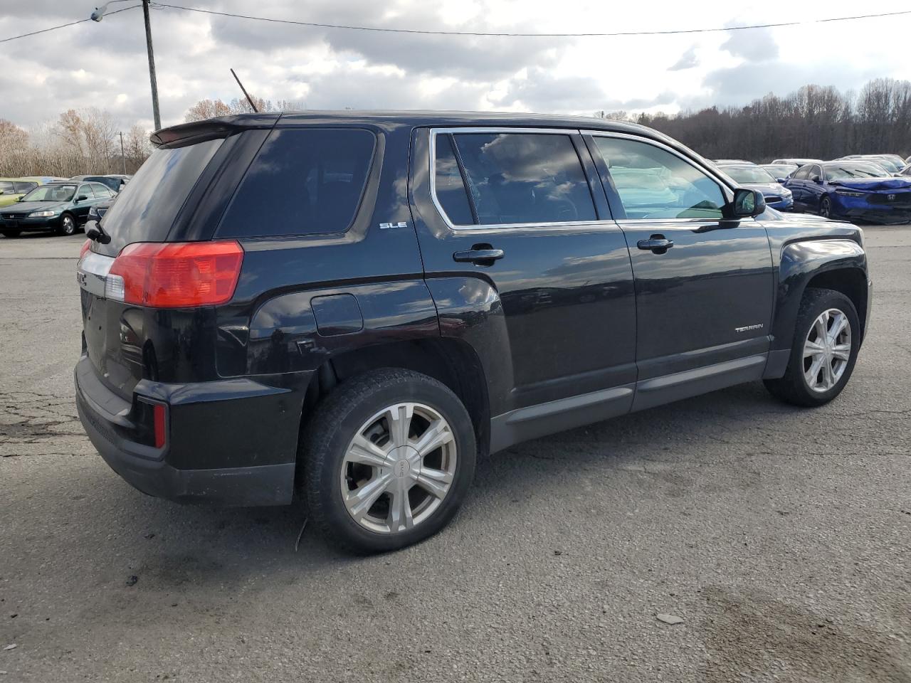 Obraz 3 z 2017 GMC TERRAIN SLE 2017 z VIN 2GKALMEKXH6302383