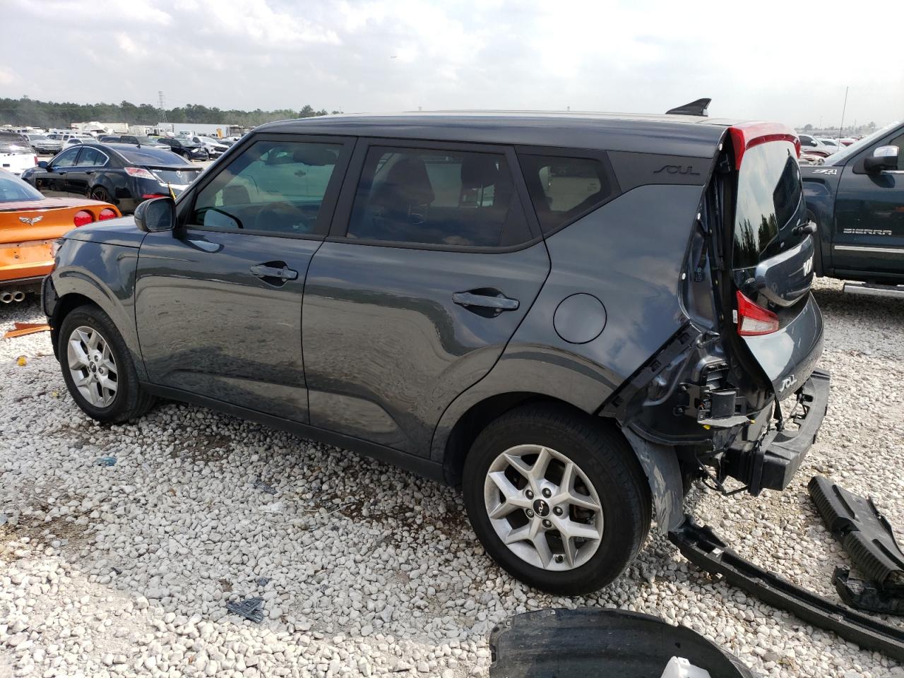 Изображение 2 2022 KIA SOUL LX 2022 с VIN KNDJ23AU6N7817912