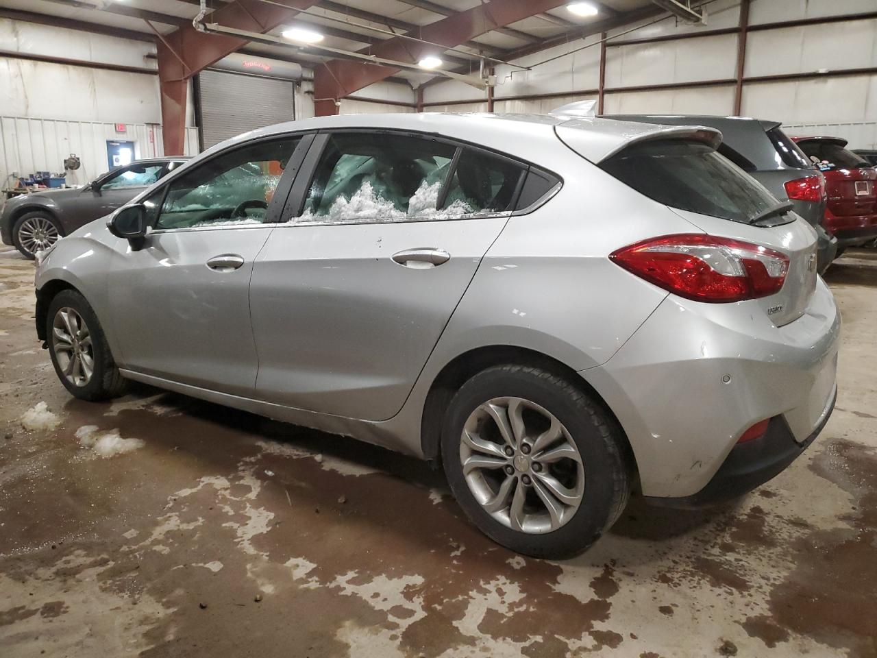 Image 2 of 2019 CHEVROLET CRUZE LT 2019 with VIN 3G1BE6SM9KS596663