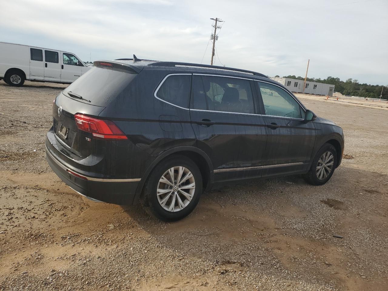 Изображение 3 2018 VOLKSWAGEN TIGUAN SE 2018 с VIN 3VV3B7AX3JM183664