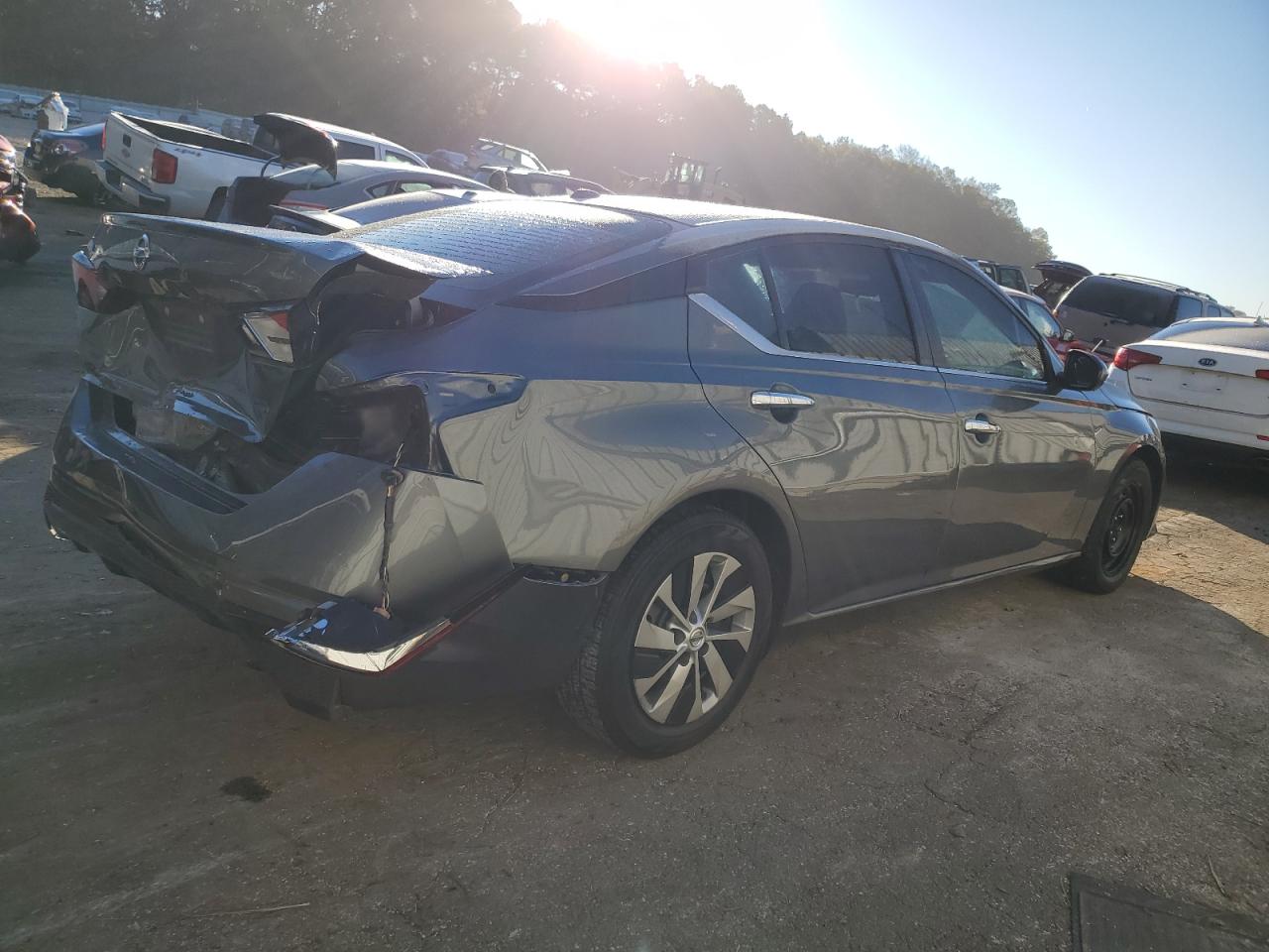 Image 3 of 2019 NISSAN ALTIMA S 2019 with VIN 1N4BL4BV5KC246727