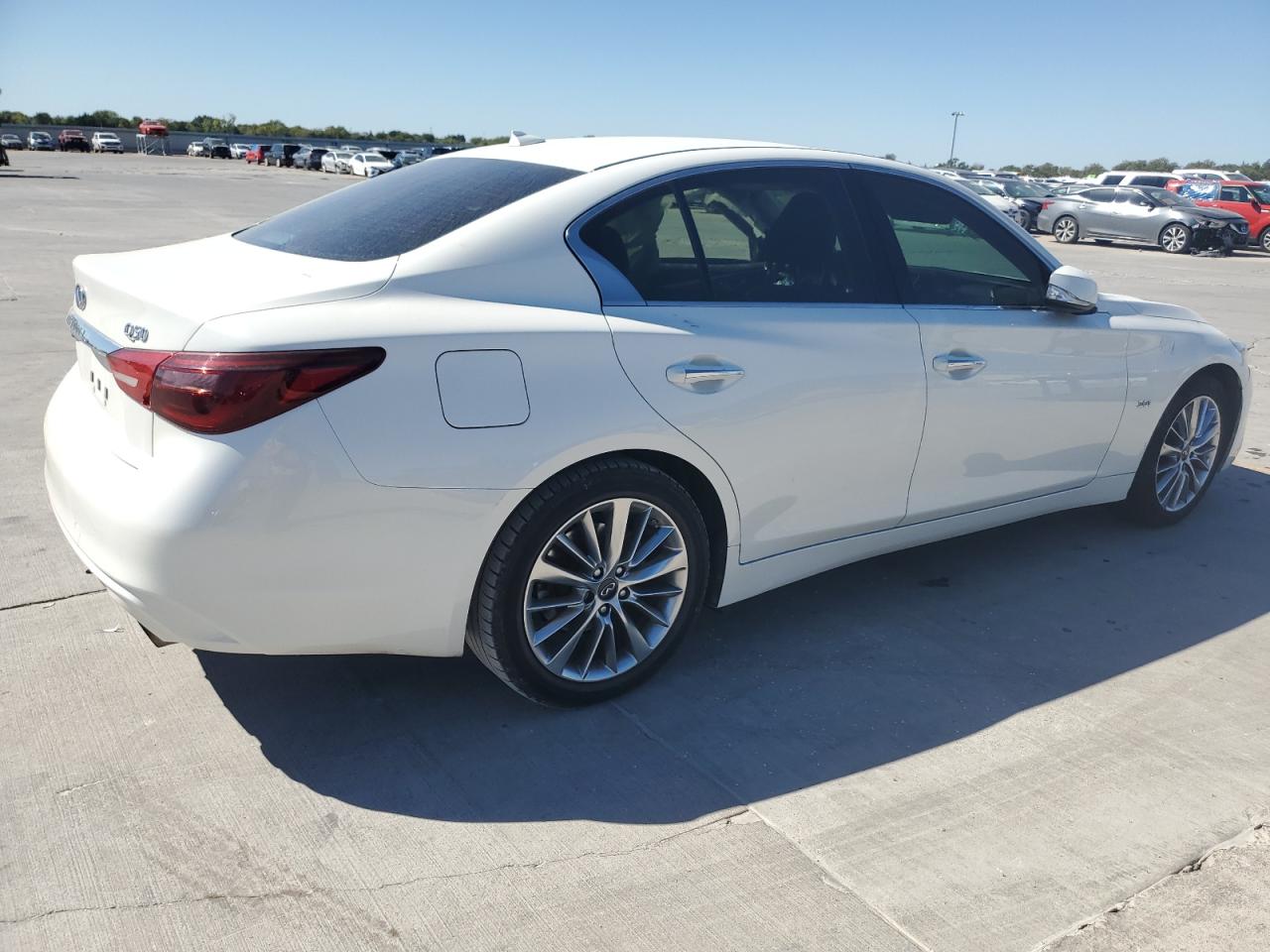 Image 3 of 2018 INFINITI Q50 LUXE 2018 with VIN JN1EV7AP5JM365542