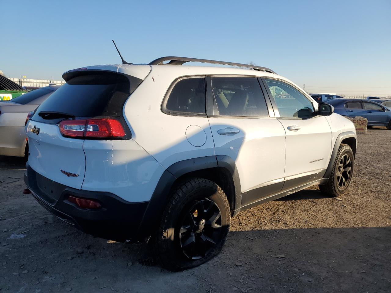 Obraz 3 z 2015 JEEP CHEROKEE TRAILHAWK 2015 z VIN 1C4PJMBSXFW604226