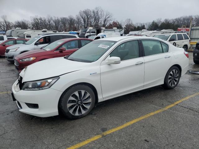 Image 1 of 2015 HONDA ACCORD HYBRID 2015 with VIN 1HGCR6F30FA000057