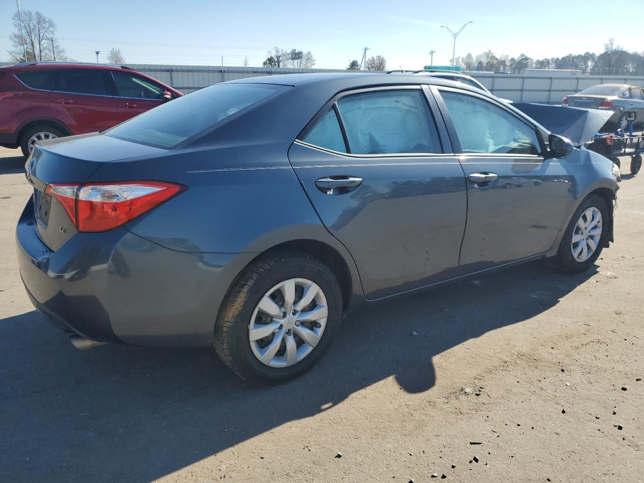 Image 3 of 2015 TOYOTA COROLLA L 2015 with VIN 2T1BURHE9FC246772