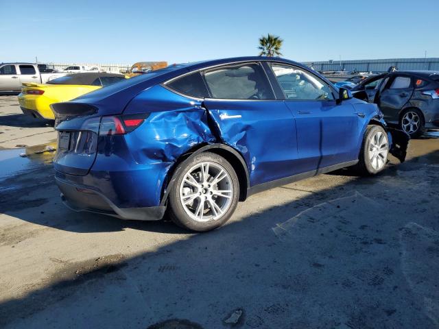 Obraz 3 z 2023 TESLA MODEL Y  2023 z VIN 7SAYGDEE1PA157557
