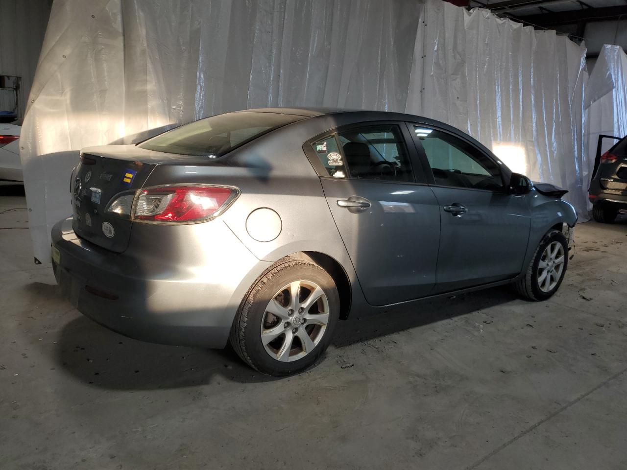 Obraz 3 z 2013 MAZDA 3 I 2013 z VIN JM1BL1TG4D1768661