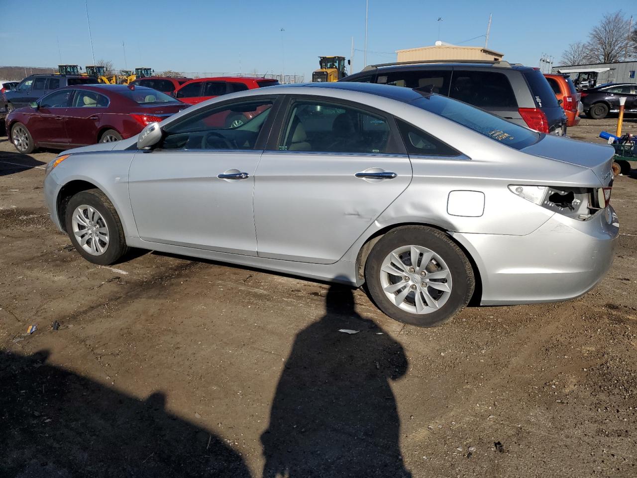 Image 2 of 2012 HYUNDAI SONATA SE 2012 with VIN 5NPEC4AC5CH327157